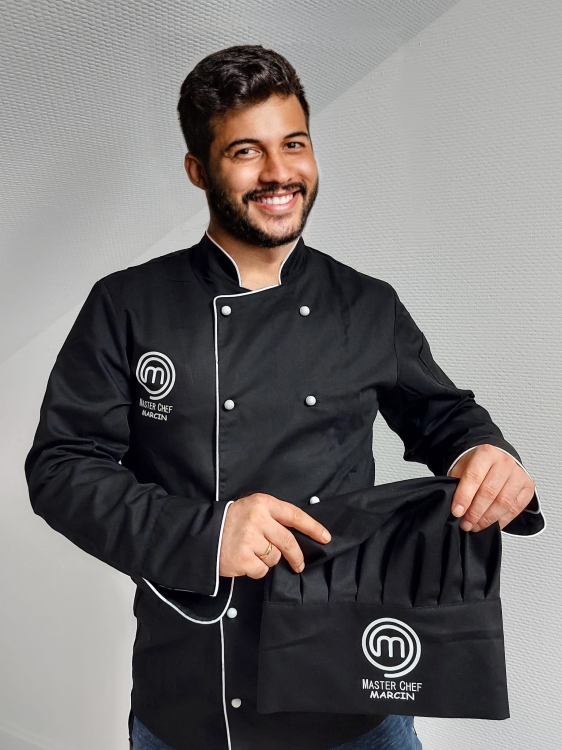 Chapeau de chef Master Chef noir avec inscription.