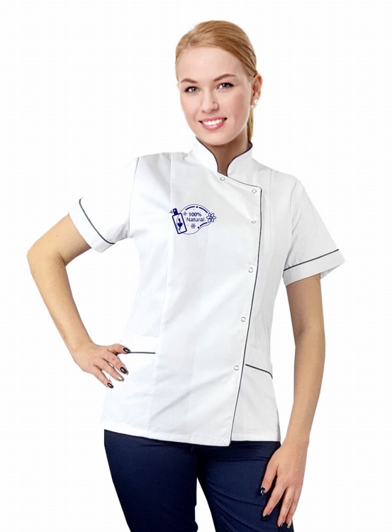 Blazer cosmétique blanc avec passepoil fuchsia et logo.