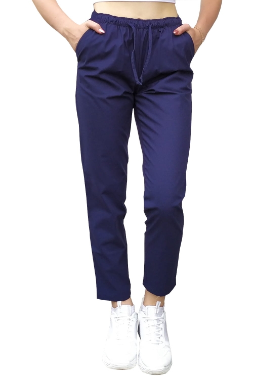 Sweatshirt et cigarette pants en ensemble MEDICAL BEAUTY