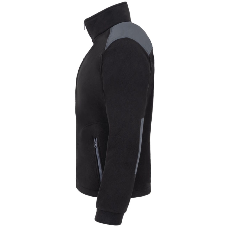 Inserts gris sur un sweat à capuche noir en polaire.