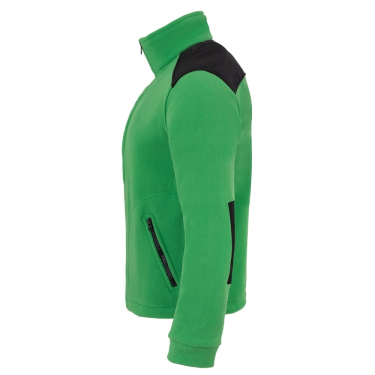 Sweat en polaire vert avec des inserts noirs.