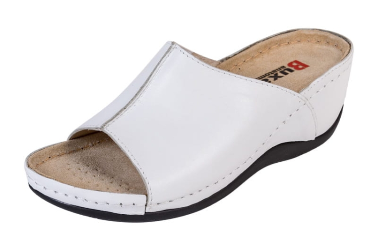 Białe klapki medyczne skórzane anatomiczne