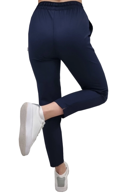 Spodnie medyczne BASIC PREMIUM w kolorze ciemnego granatu