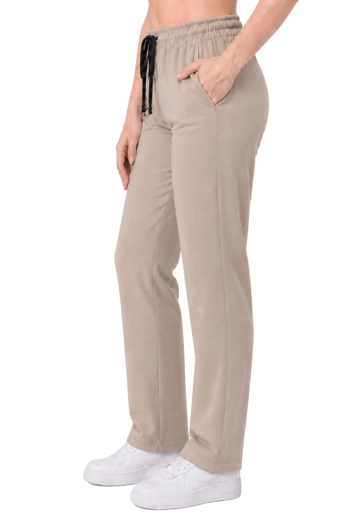 Spodnie medyczne damskie  , prosta nogawka  w kolorze beżowym
