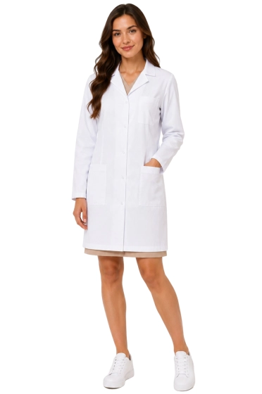 Blouse médicale pour femme blanche, à manches longues.
